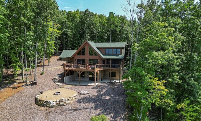 Vein Mountain Cabin | Hummingbird Hill-Big Mountain Views