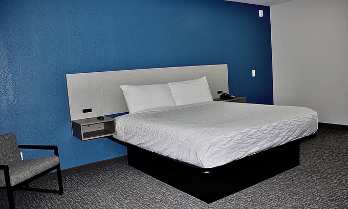 Millersville Hotel | Hummingbird Hotel