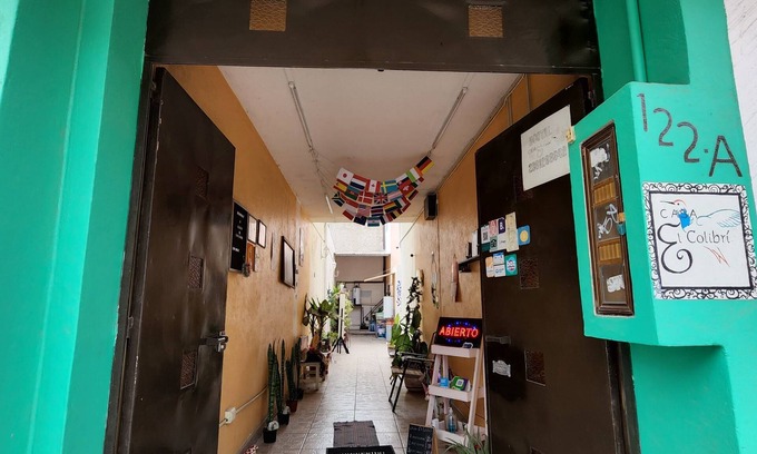 Centro de la Ciudad House | Hummingbird House