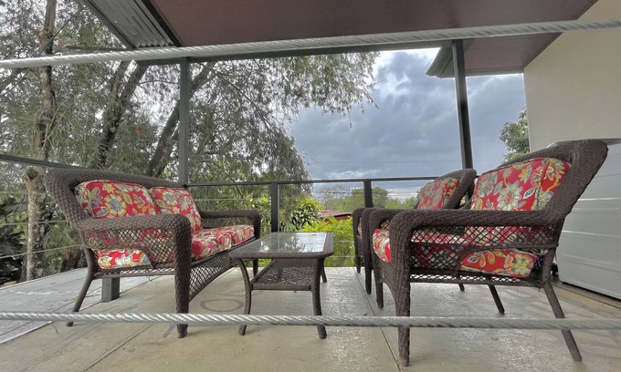 Garabito Apartment | hummingbird village