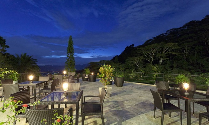 Ukuwela Resort | Hunas Falls Hotel