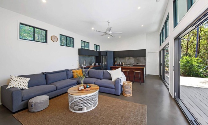 Hunchy House | Hunchy Escape - Sunshine Coast Hinterland