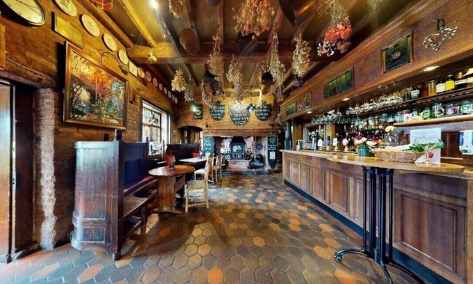 Norton Hotel | Hundred House Hotel