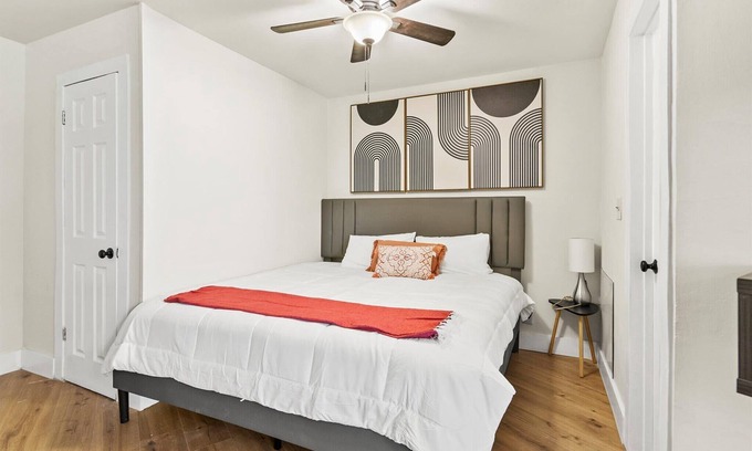 Huntsville Apartment | Hunstville Modern Studio Retreat with Parking