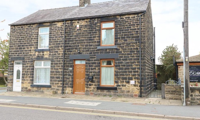 Penistone House | Hunter House, Sheffield