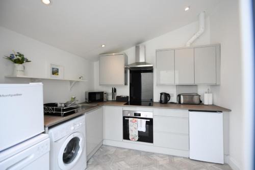 Prestwick House | Hunter Links Cottage
