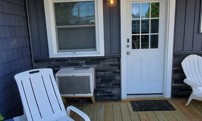 Geneva-on-the-Lake House | Hunter's Hideaway at Christopher's Dockside