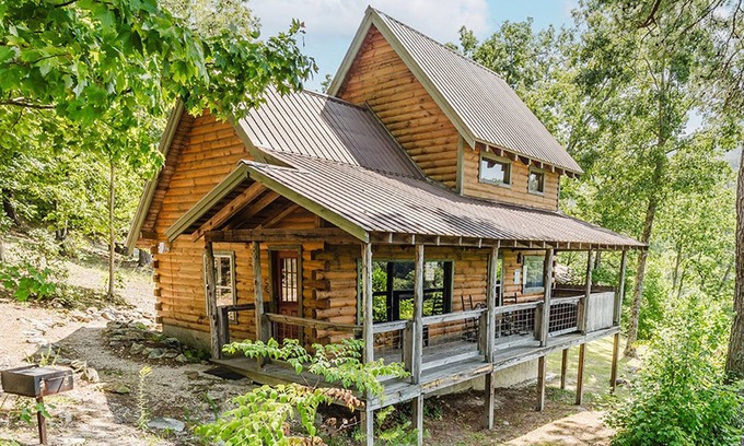 Townsend Cabin | Hunter's Hideaway (2-Bedroom Cabin) with Mountain view - Pets Allowed by RedAwning