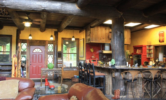 Highlands Cabin | ~HUNTER'S LODGE~ ' AN EXQUISITE 12 ACRE ESCAPE WITH SOARING VIEWS'