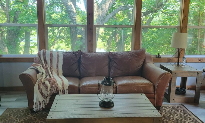 Holmesville Cabin | Hunters Paradise, cozy 2-bedroom cabin in quaint Crab Orchard.