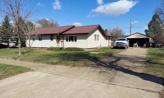 Carson House | Hunter’s Special!