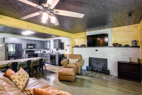 Huntsville House | Huntsville Vacation Rental with Hiking and ATV Trails!