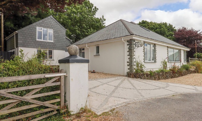 Tavistock House | HURDWICK LODGE, pet friendly, character holiday cottage in Tavistock