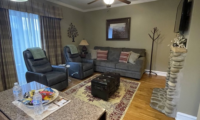 Pigeon Forge Condo | HURRY…SPECIAL PRICING IN AUGUST