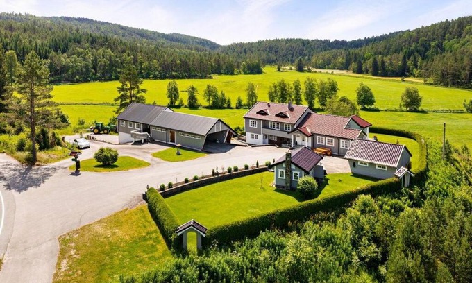Marnardal House | Huset Alcamaro