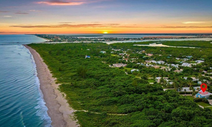 Fort Pierce Shores House | Hutchinson Island Beachside Hideaway | 2BD/2BA