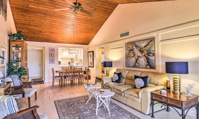 Fort Pierce Apartment | Hutchinson Island Condo Community Amenities!
