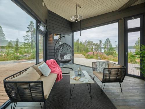 Taivalkoski Villa | Huvila erämaajärven rannalla Taivalkoskella