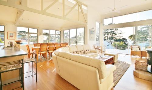 Hyams Beach House | Hyams Reflections Hyams Beach