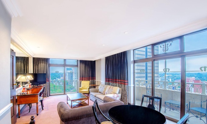 Harare Hotel | Hyatt Regency Harare The Meikles