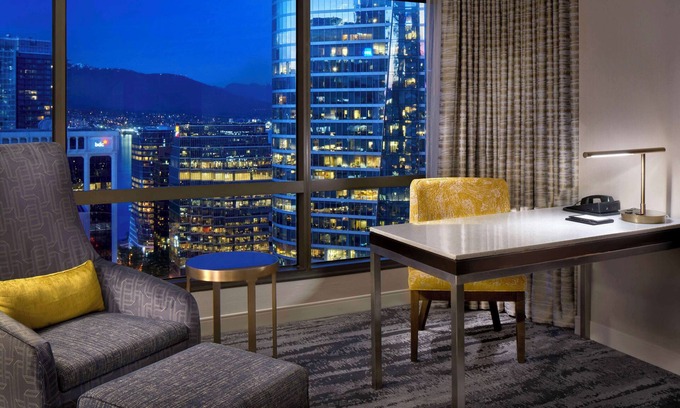 Coal Harbour Hotel | Hyatt Regency Vancouver