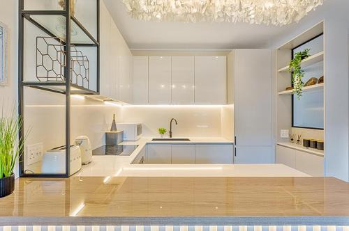 Greater Johannesburg Metropolitan Area Apartment | Hyde Park Sandton Luxury 2BR Top Floor