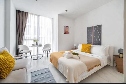Nana Apartment | Hyde Sukhumvit 11 Bankok