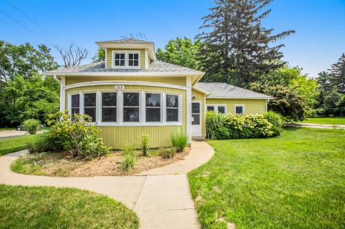New Buffalo House | Hydrangea House