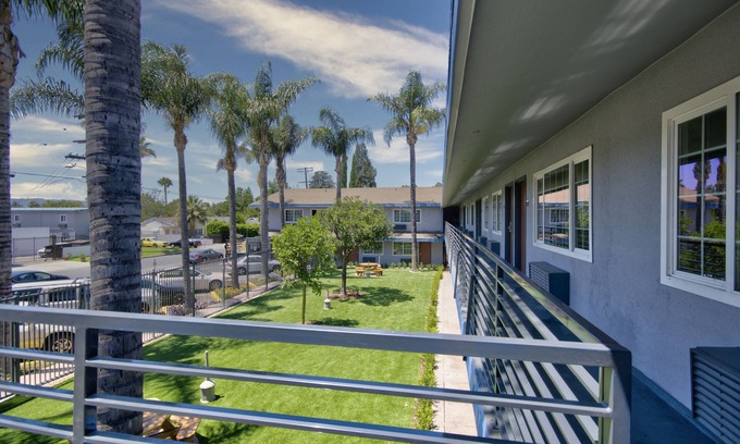 Van Nuys Hotel | Hyland Motel Van Nuys