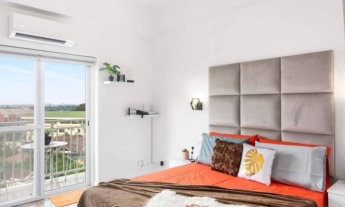 Mactan Export Processing Zone Apartment | Hyllia by J&J (Near Airport| Wi-Fi | Netflix)