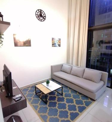 Seksyen 7 Apartment | i-Duplex 1M2R2B Condo - LED Garden, Fun Fair, Waterpark, Wax Museum, Mall & More!