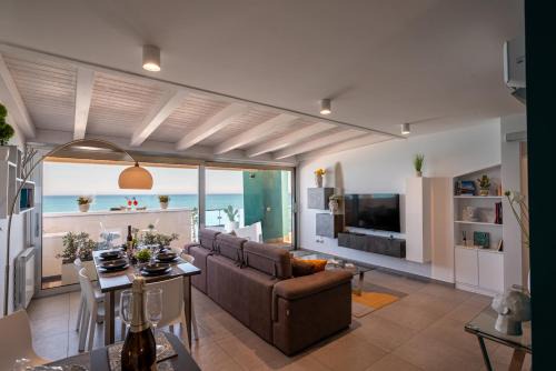 Sant'Agata di Militello Apartment | "I MORI LUXORY APARTMENTS" - Attico mansardato con incantevole vista mare