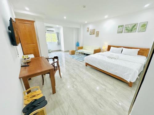 An Phu Apartment | I Riverside A202 I Spacious Studio w kitchen
