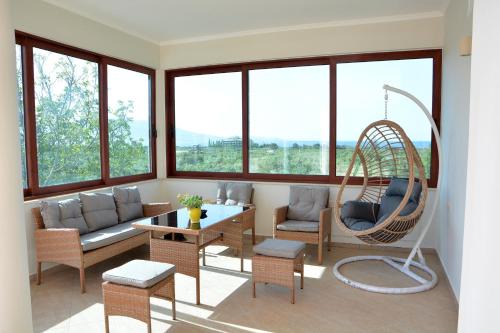 Drapanias Apartment | Ianthe Apartment