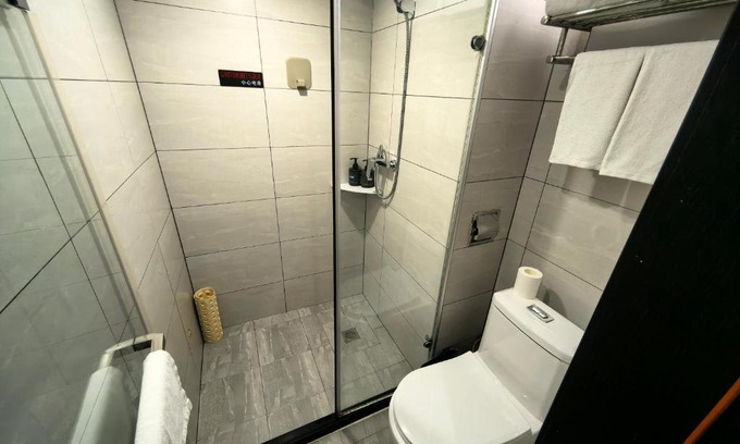 Dongcheng Hotel | Ibis Beijing Shichahai Gulou Street Subway Station Hotel