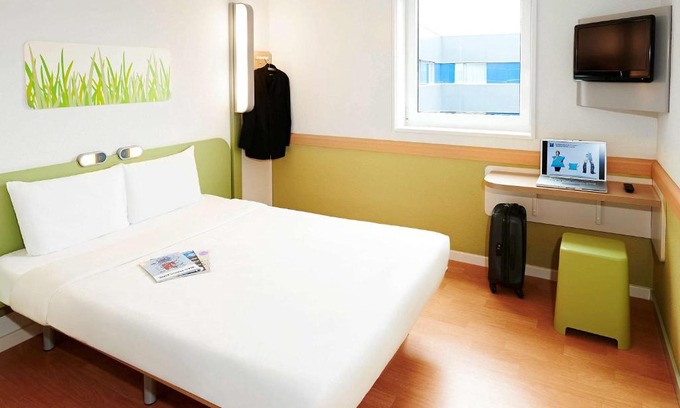 Arles Hotel | ibis Budget Arles Palais Des Congres