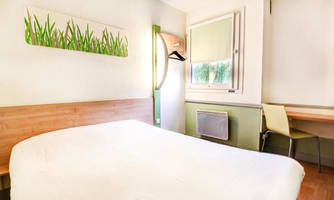 Chateaudun Hotel | ibis budget Chateaudun