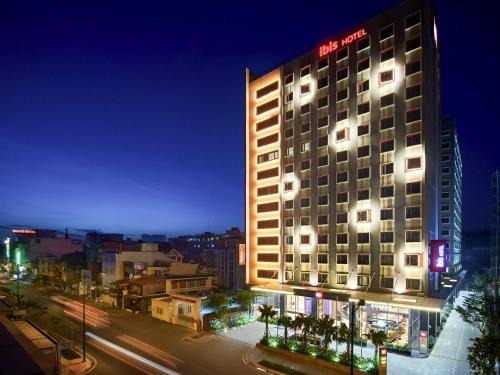 Tan Binh Hotel | Ibis Saigon Airport