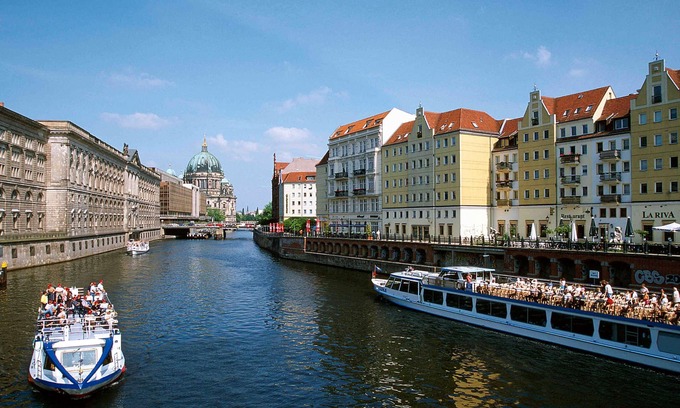 Niederschoneweide Hotel | ibis Styles Berlin Treptow