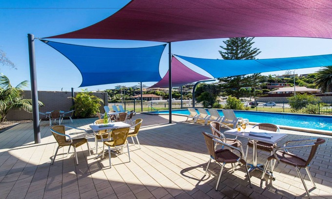 Tarcoola Beach Hotel | ibis Styles Geraldton