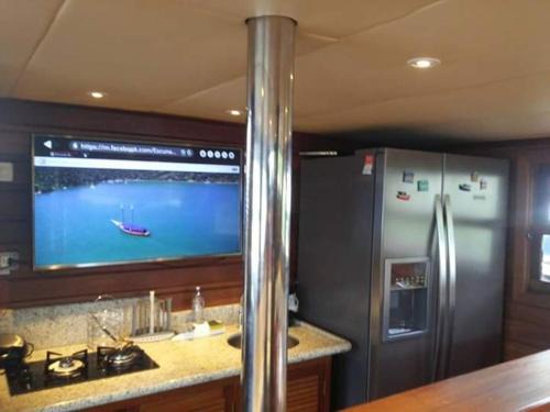 Mambucaba Boat Rental | IBIZA Escuna