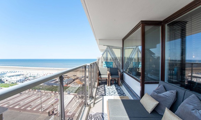 Zandvoort Apartment | Ibiza Zandvoort with private parking