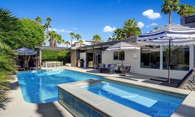Twin Palms House | Iconic Twin Palms - Classic Upscale Midcentury!