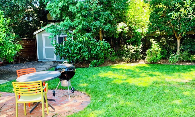 Professorville House | Iconic Victorian House in the heart of Palo Alto