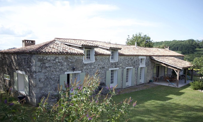 Saint-Jean-de-Duras House | Idéal pour les familles et les amis.