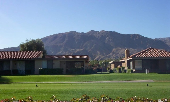 Rancho Mirage Condo | Ideal 2 bedroom 2 bath with mountain views.