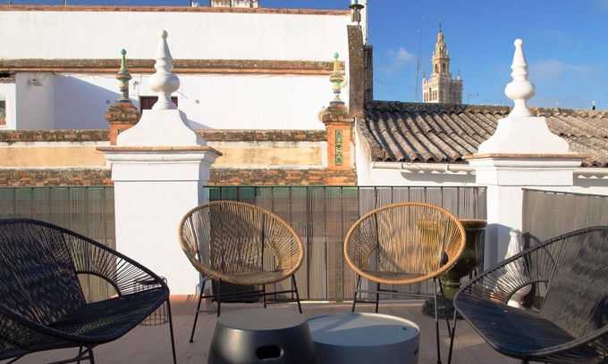 Alfalfa Apartment | Ideal apartment for 2-3 couples or a family wanting the perfect getaway