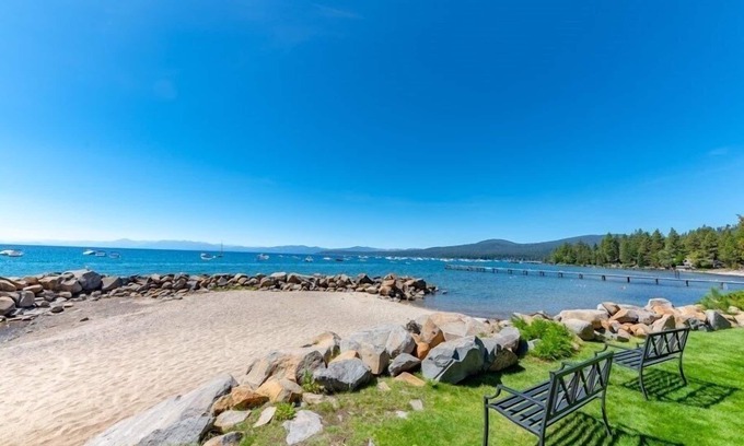 Tahoya Shores Condo | Ideal Couple, Small Family Getaway, Gorgeous Remodeled Condo Lakefront Complex w/Private Beach/Pool