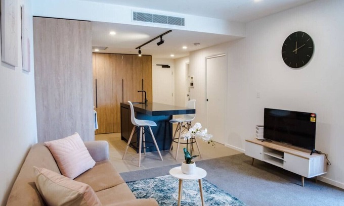 Woolloongabba Apartment | Ideal Cozy 1BR for your Urban Escape in Gabba