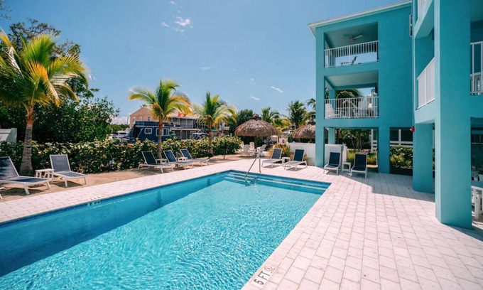 Islamorada Hotel | Ideal Family Haven w/Kitchen, Grill facilities near Breathtaking Ocean access
